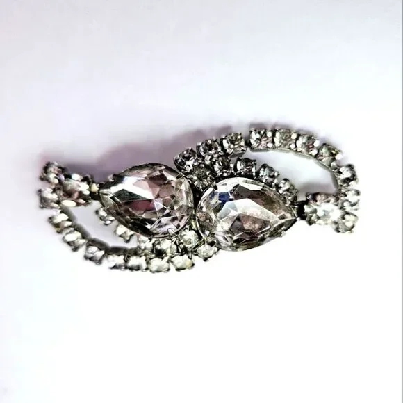 Vintage Large Icy Clear Rhinestone Openwork Prong Set Silver Tone Brooch Pin - Picture 2 of 9
